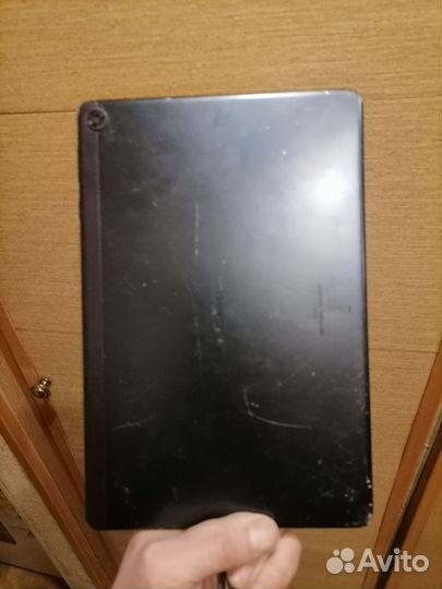 Полностью разбитый планшет huawei