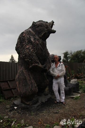 Скульптура Медведь