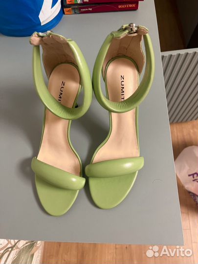 Туфли 38 Босоножки 38,40,41
