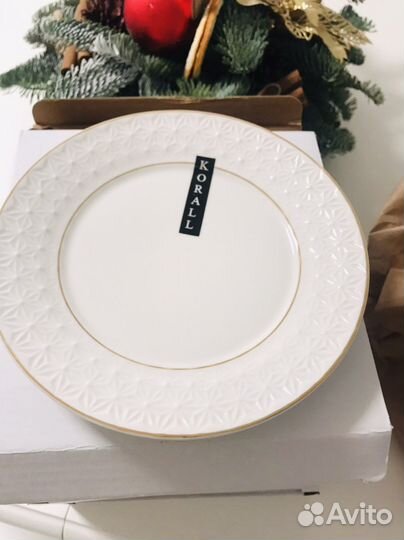 Коралл Снежная Королева новые десертные тарелки