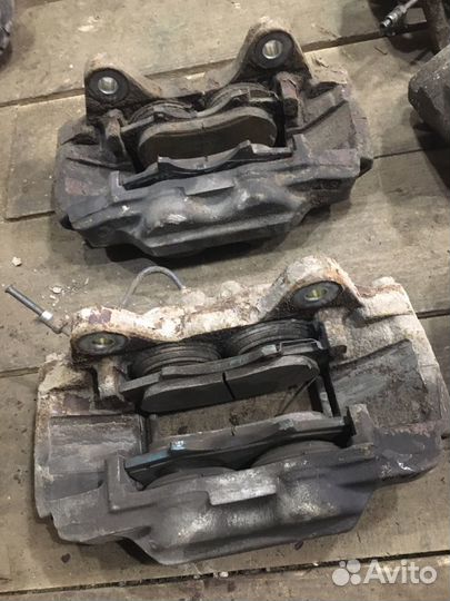 Суппорт тормозной Toyota Land Cruiser Prado 150