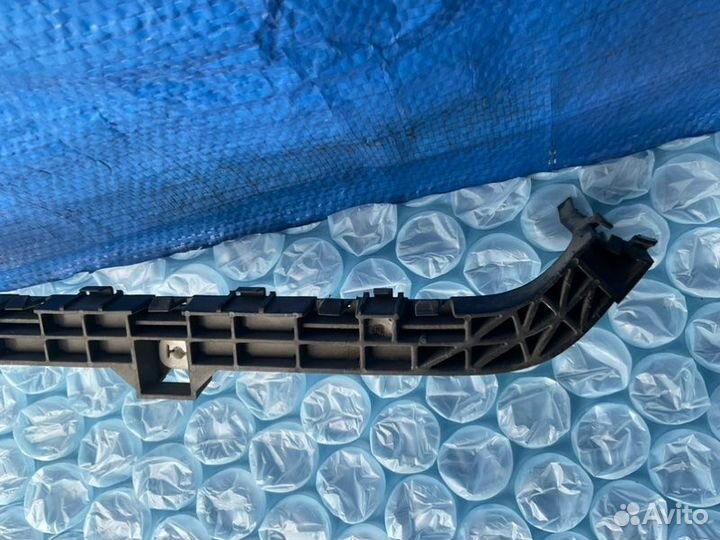 Кронштейн / крепление бампера задний левый Honda