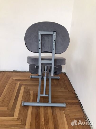 Ортопедический стул для школьника