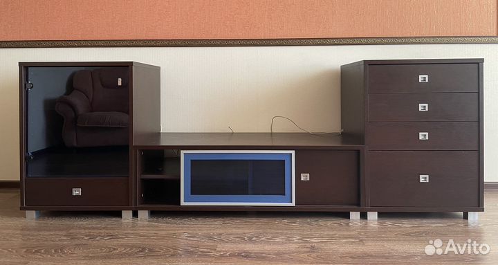 Тумба под телевизор