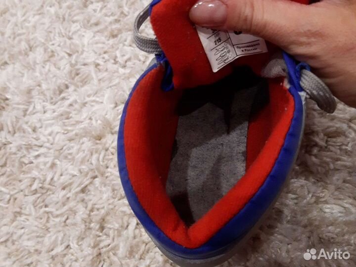 Лыжные ботинки