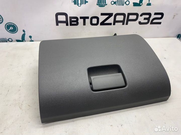 Крышка бардачка Ford Focus 2 shda 2011