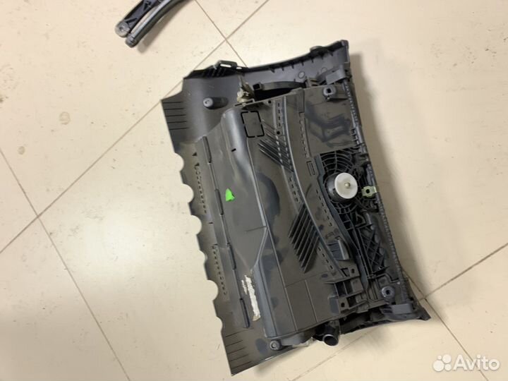 Бардачок Skoda Octavia A5