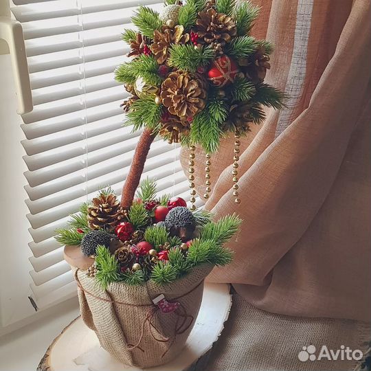 Новогодний топиарий ручной работы