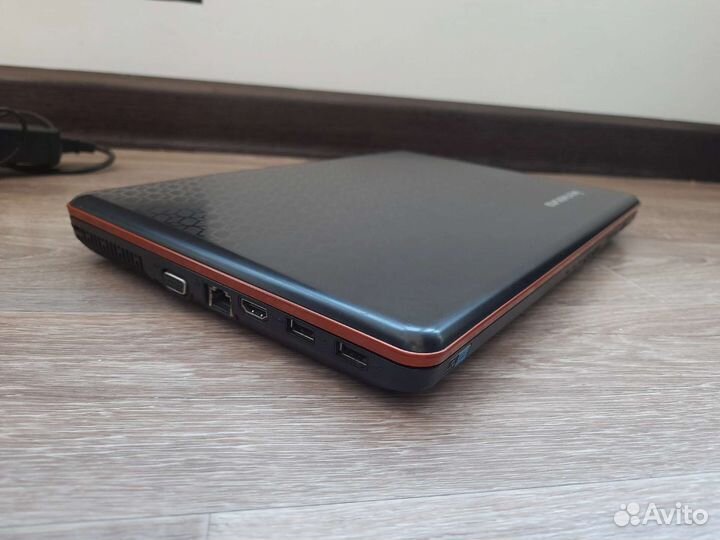 Ноутбук Lenovo IdeaPad Y450 в крутой комплектации