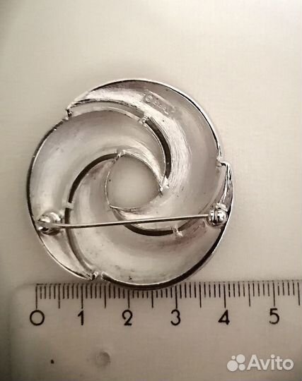 Брошь винтажная США Trifari