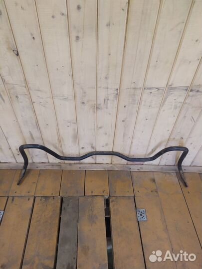 Продам стабилизатор задней подвески