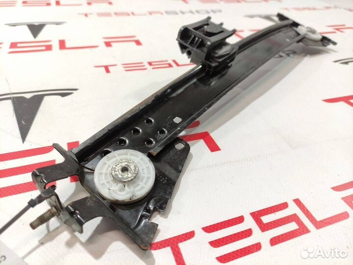 Стеклоподъемник передний левый Tesla Model S