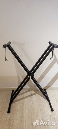 Стойка для синтезатора