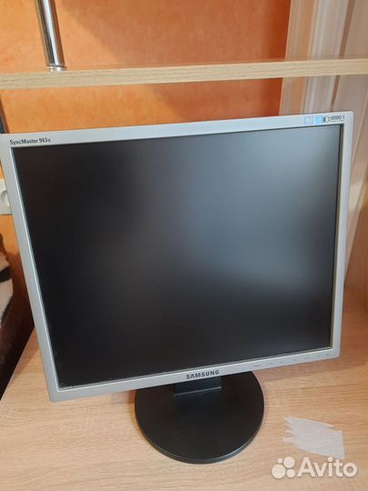Монитор Samsung syncmaster 943n
