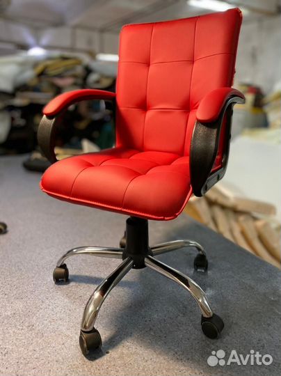 Компьютерное кресло