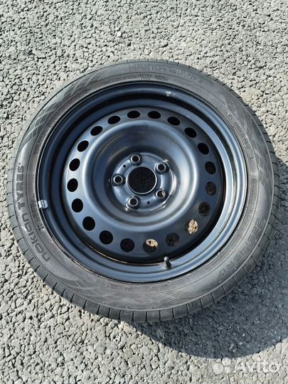 R17 Nokian Tyres Hakka Blue 3 225/45, PCD 5x114.3 DIA 66.1