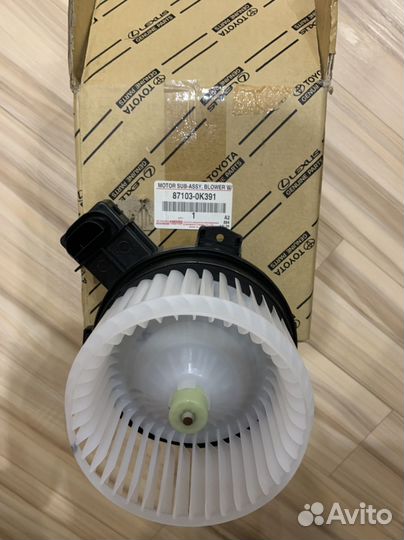 Моторчик печки Toyota 87103-0K391