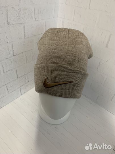 Шапка молодежная