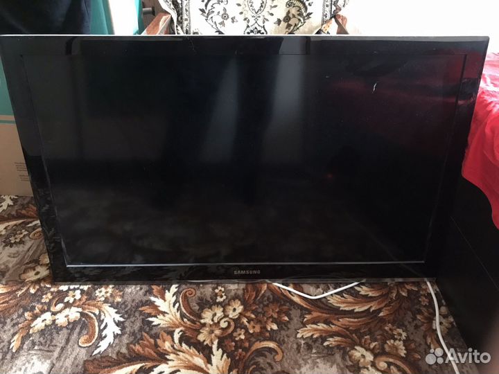 Телевизор LCD Samsung 40