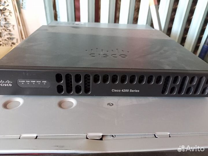 Роутер Cisco 4200 series