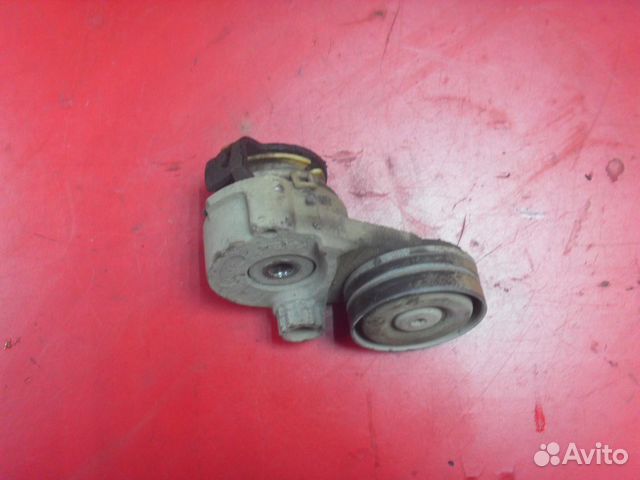 Натяжитель ремня 25189926 Opel Astra H 2004-2015