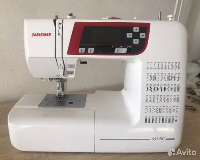 Швейная машина Janome