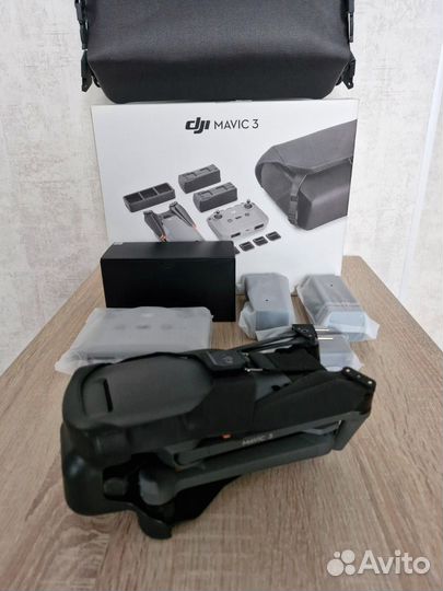 Дрон DJI Mavic 3 Fly More Combo Официальный представитель DJI