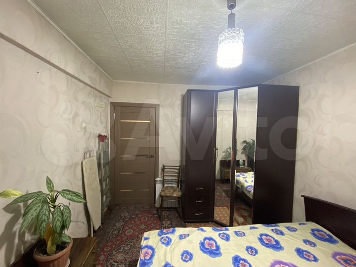 Доля в 3-к. квартире, 68,1 м², 2/5 эт.
