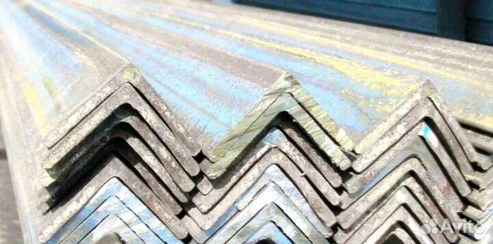 Уголок металлический