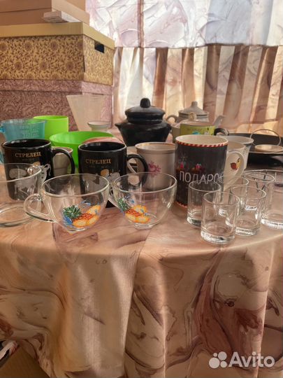 Набор посуды пакетом коробка