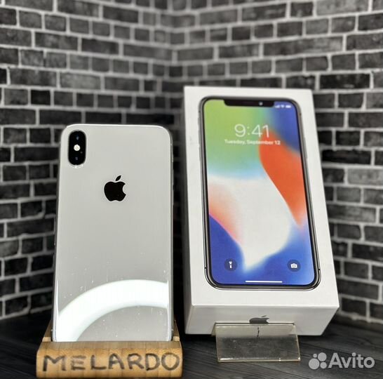 iPhone X, 64 ГБ
