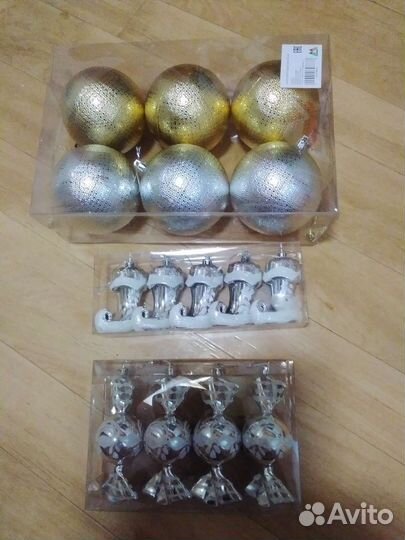 Новогодние игрушки. Новые