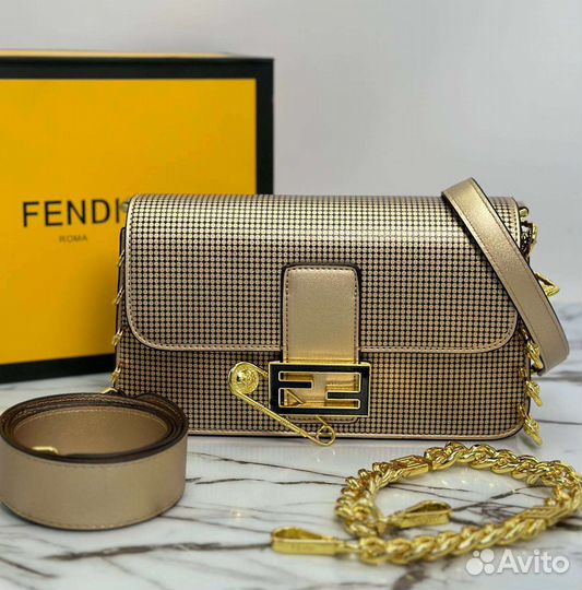 Женская сумка fendi