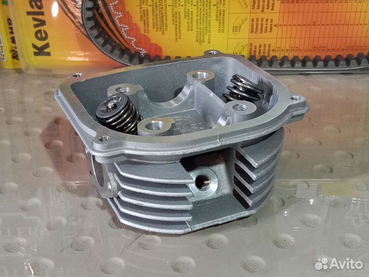 Головка с клапанами на скутер 150сс