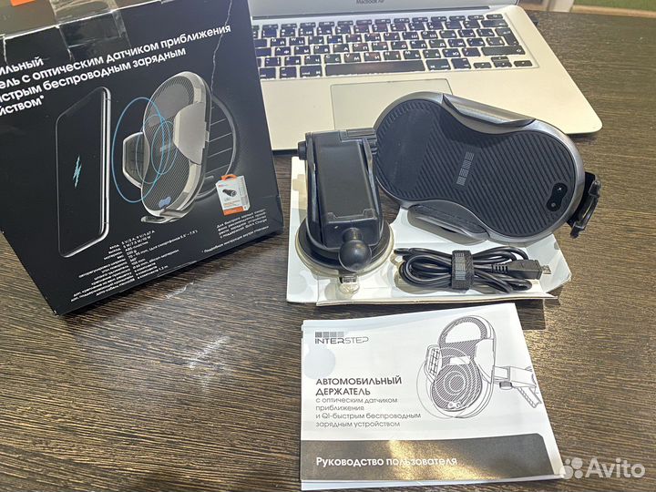Автомобильный держатель для телефона InterStep