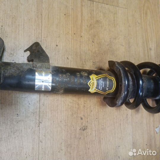 Передние стойки mazda 6 gg