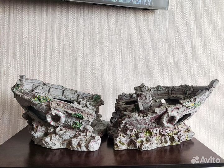 Грот корабля для аквариума