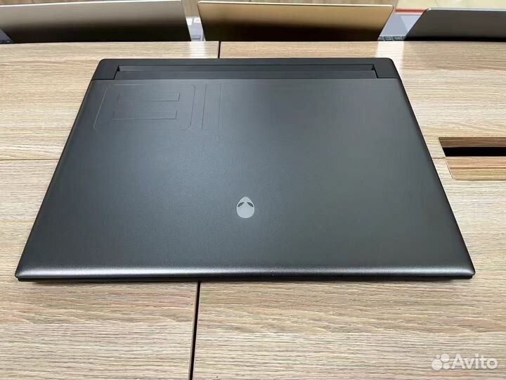 Ноутбукalien M18i9-13980HX 24-ядерный - 64G RAM