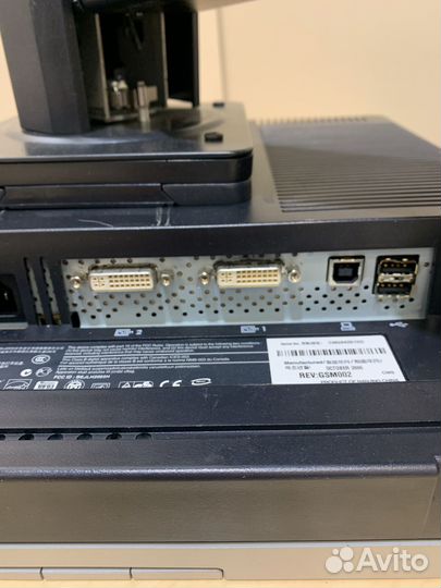 Монитор HP Hewlett Packard 20555 SH249