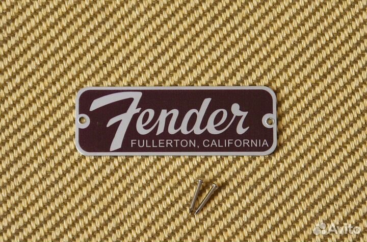 Шильдик для комбика Fender Champ Deluxe Логотип