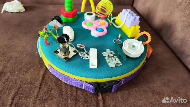 Развивающие игрушки бизиборд