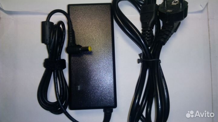 Блок питания 19 v 4.74 a новый