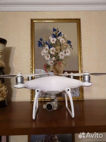 Квадрокоптер Dji phantom 4