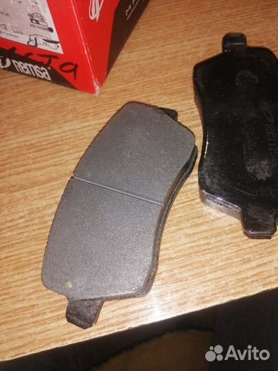 Колодки тормозные передние Nissan Maxima