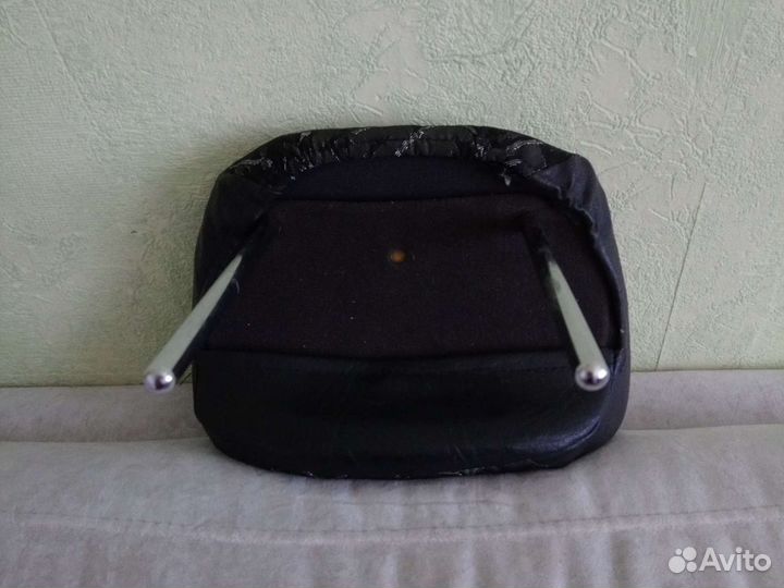 Подголовник