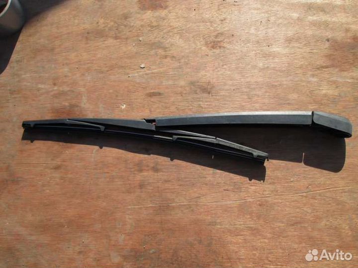 Дворник задний Toyota Allion ZZT245 1ZZ-FE 2006/12