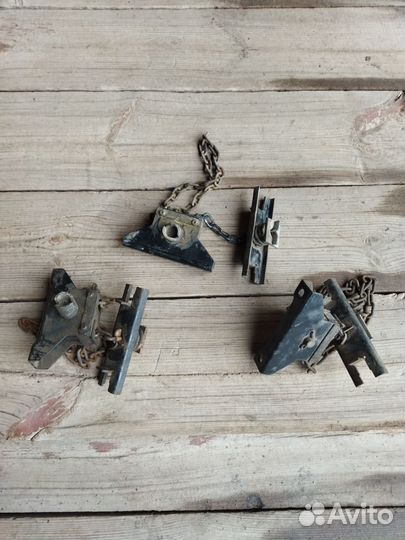 Крепление, механизм запасного колеса