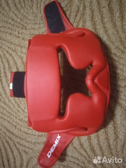 Шлем и перчатки