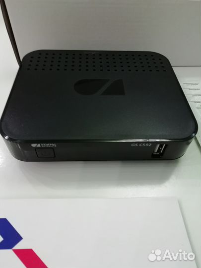 Ресивер триколор GS C592