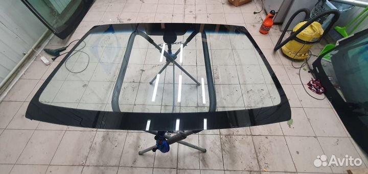 Лобовое стекло Фольксваген Тигуан